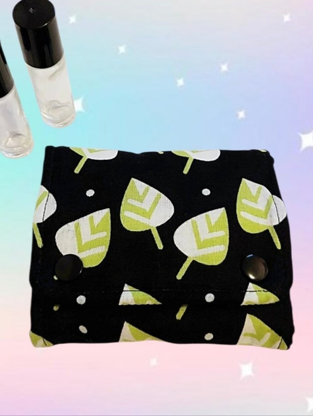 Essential Oil Roller Bottle Wallet - Leaves